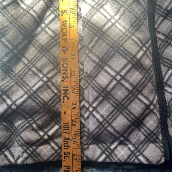 Reversible size XS rain jacket - Picture 12 of 16